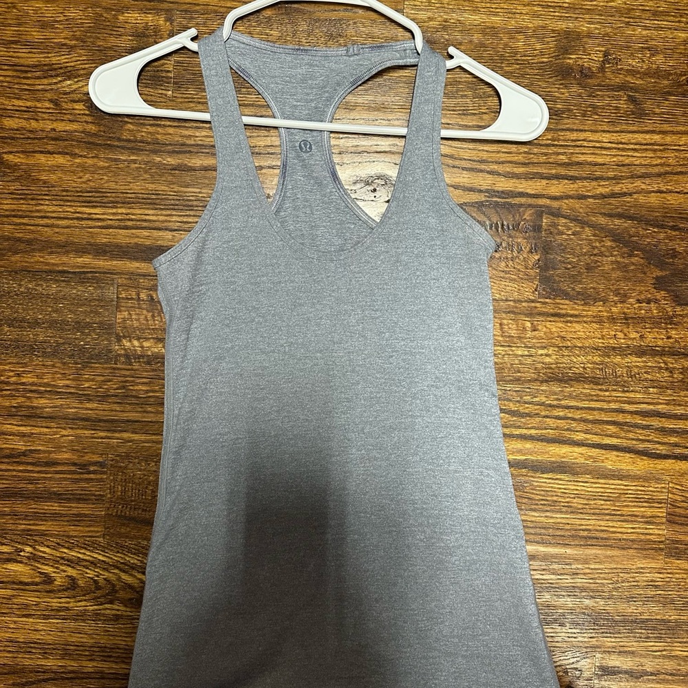 Lululemon tank